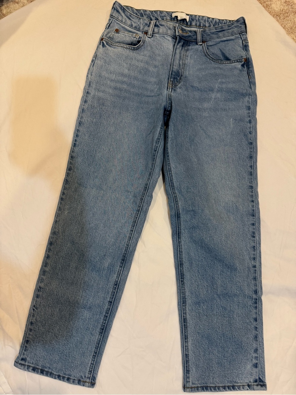 H&M Light Blue Straight-Leg Women’s Jeans